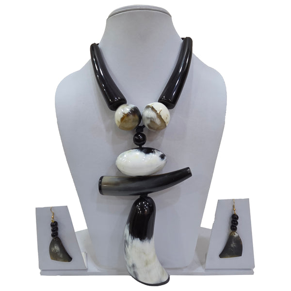 Bold Horn Material Necklace Set