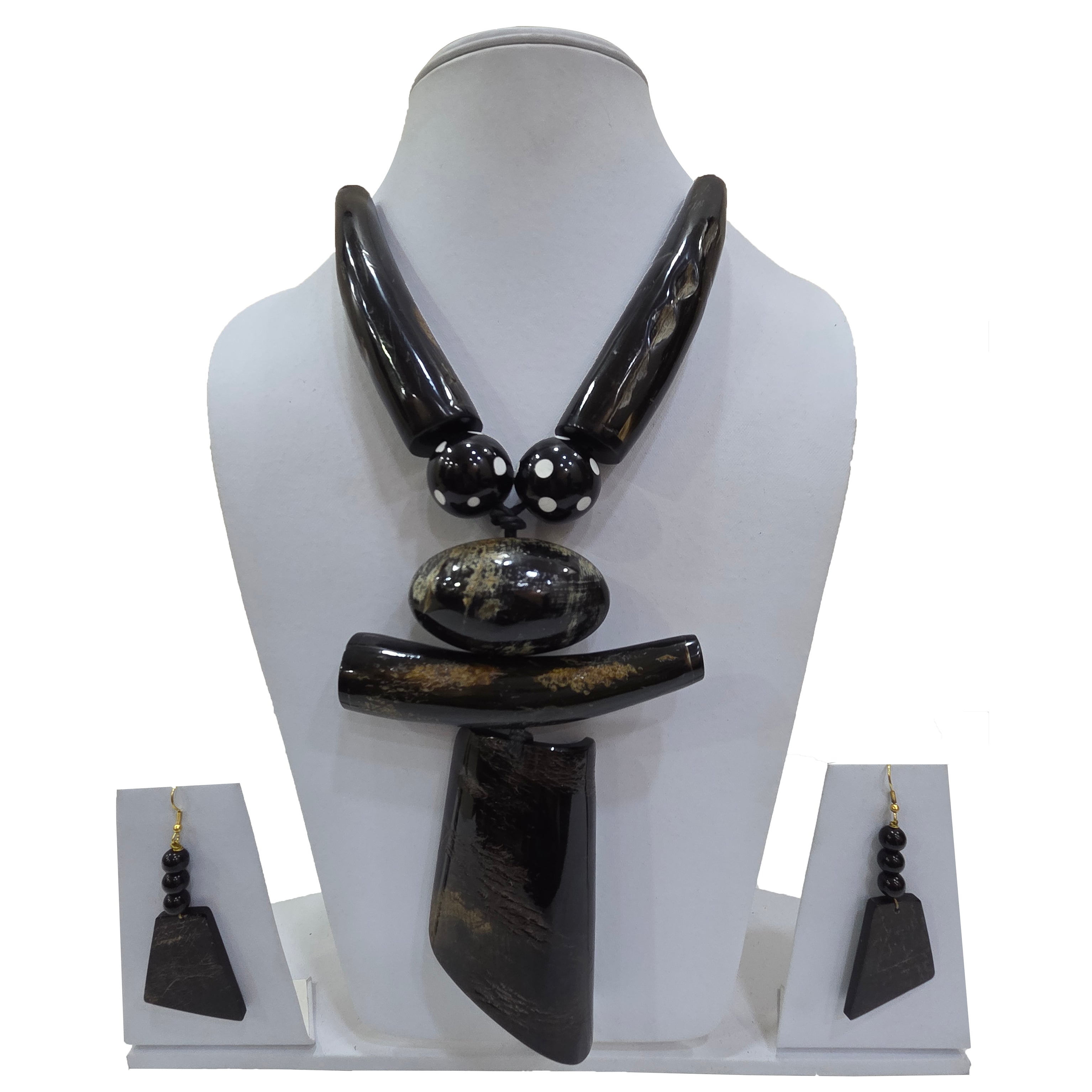 Bold Horn Material Necklace Set