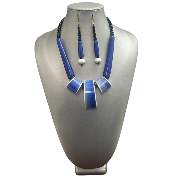 Colorful Toggle Necklace Set With Beaded Drop Earrings