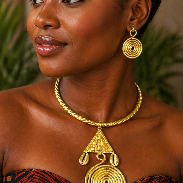 Gold Cowrie Shell Swirl Pendant Choker Necklace Set