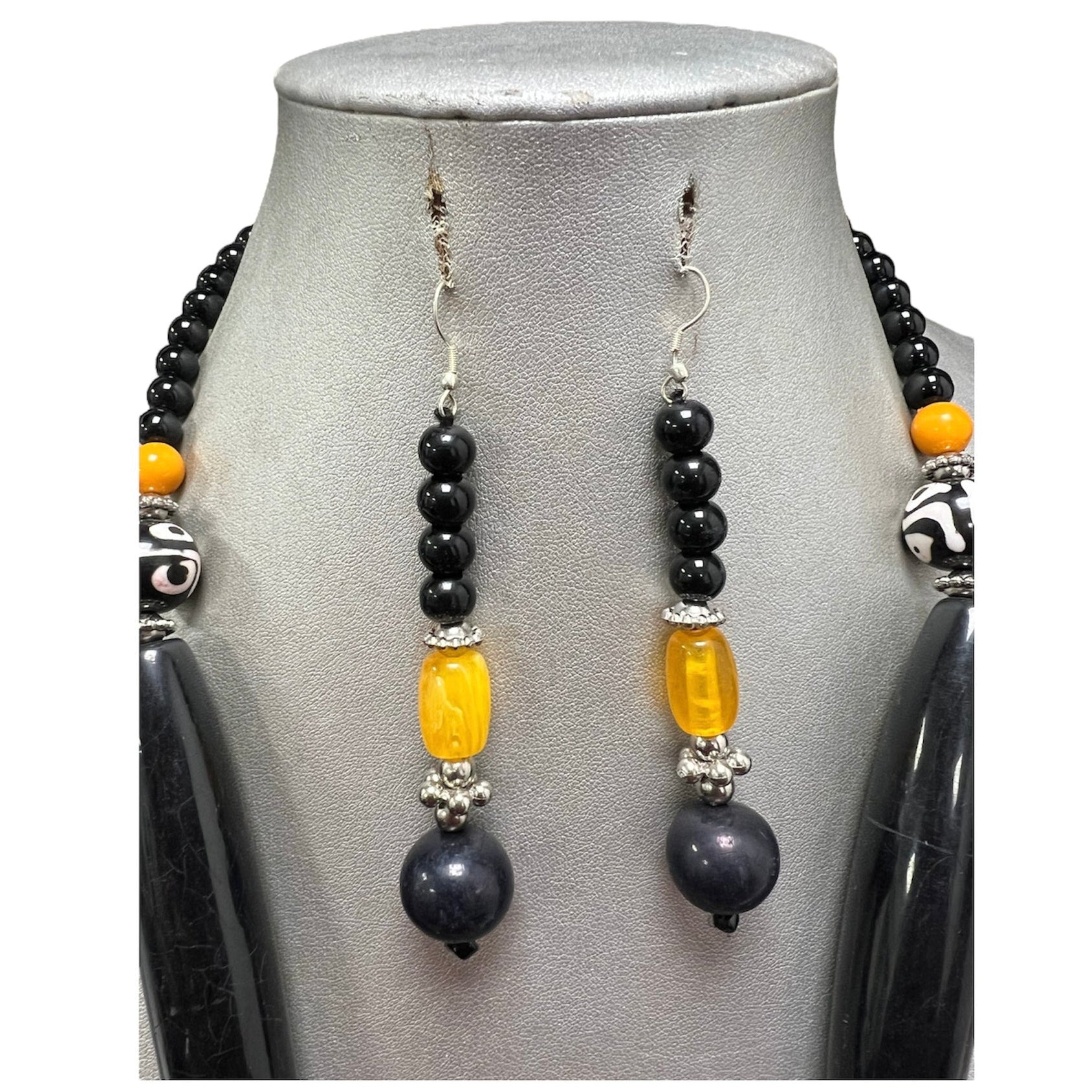 Women's Colored Wooden Necklace Set With Large Pendant -- Jewelry 49