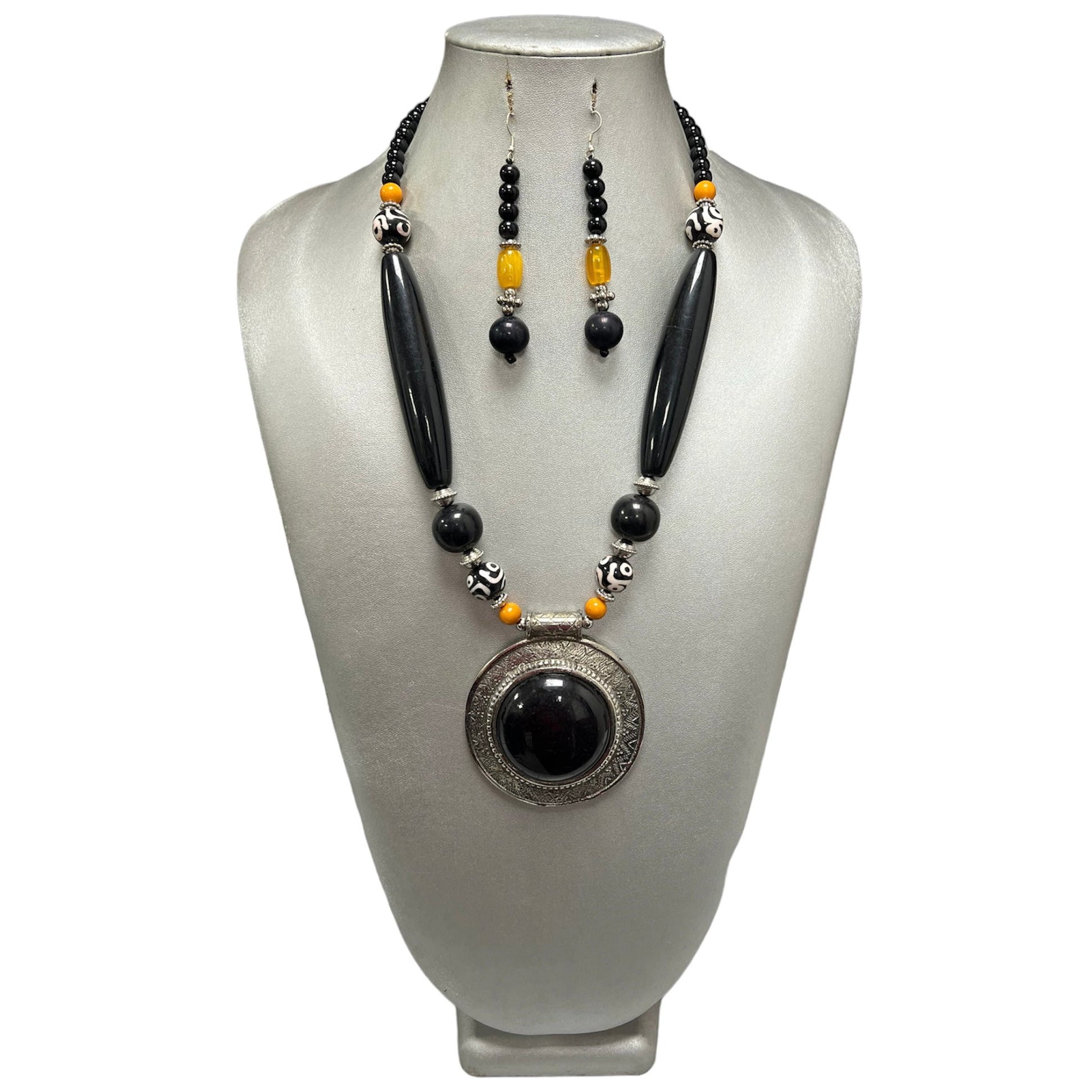 Women's Colored Wooden Necklace Set With Large Pendant -- Jewelry 49