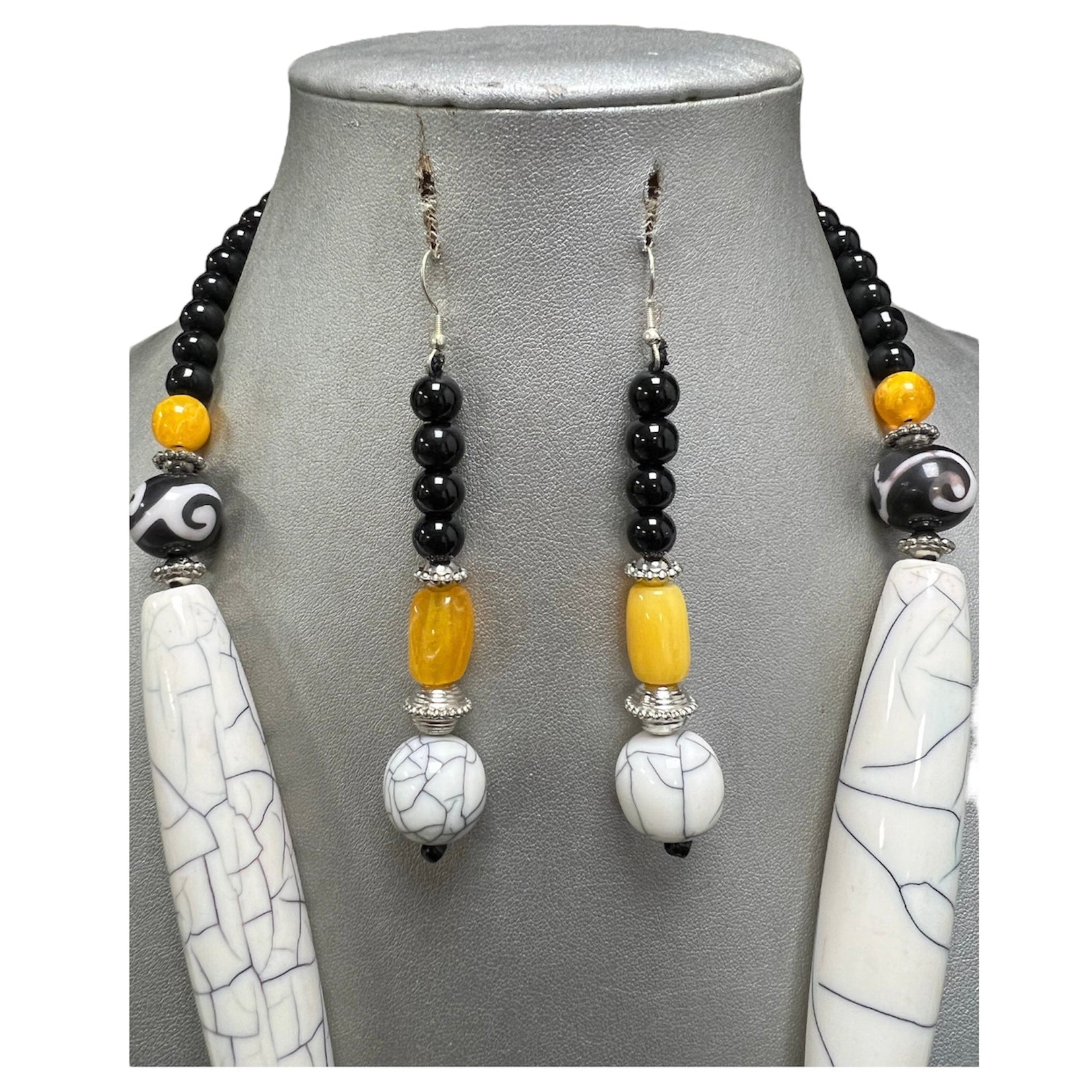 Women's Colored Wooden Necklace Set With Large Pendant -- Jewelry 49