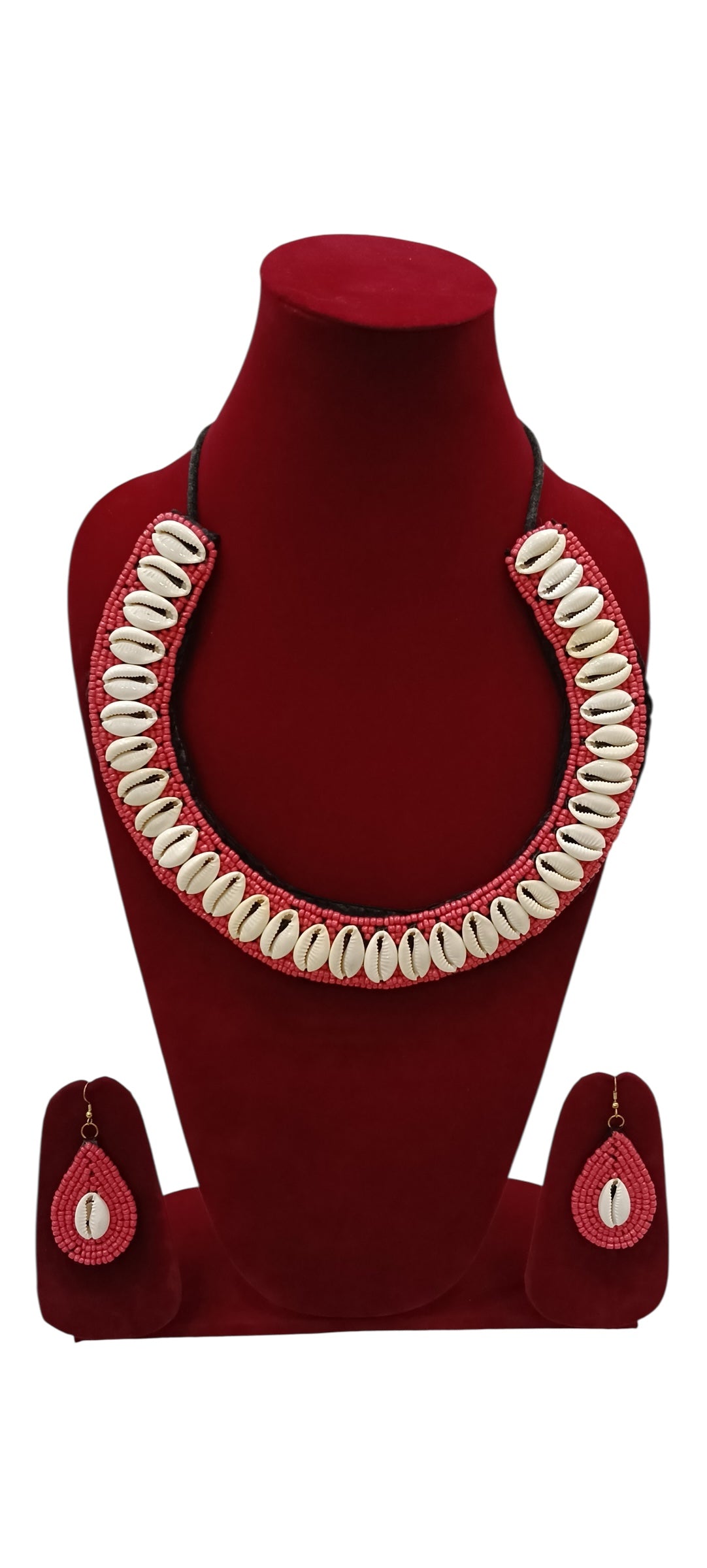 Round Cowrie Shell Necklace with Colored Beads