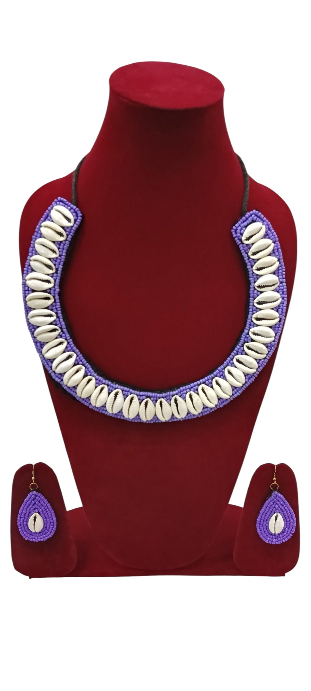 Round Cowrie Shell Necklace with Colored Beads