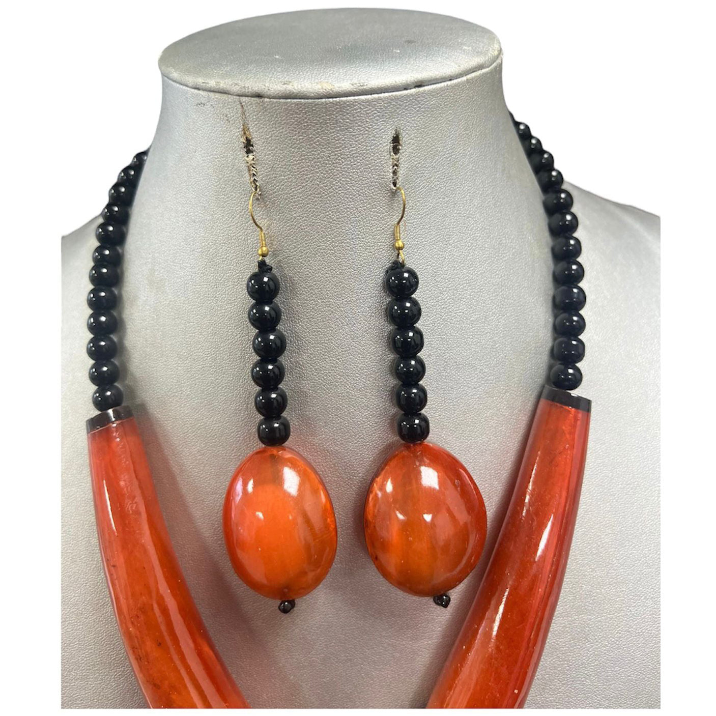 African Women's Wooden Toggle Necklace Set -- Jewelry 63