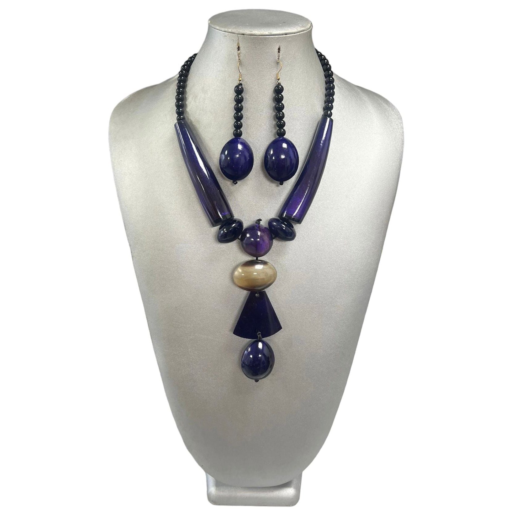 African Women's Wooden Toggle Necklace Set -- Jewelry 63