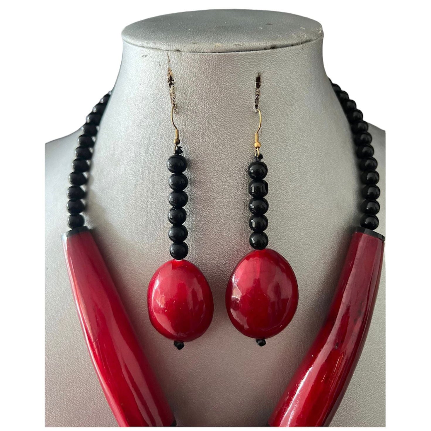 African Women's Wooden Toggle Necklace Set -- Jewelry 63