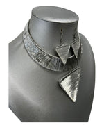 Women's Choker Necklace Set with Cuff Back