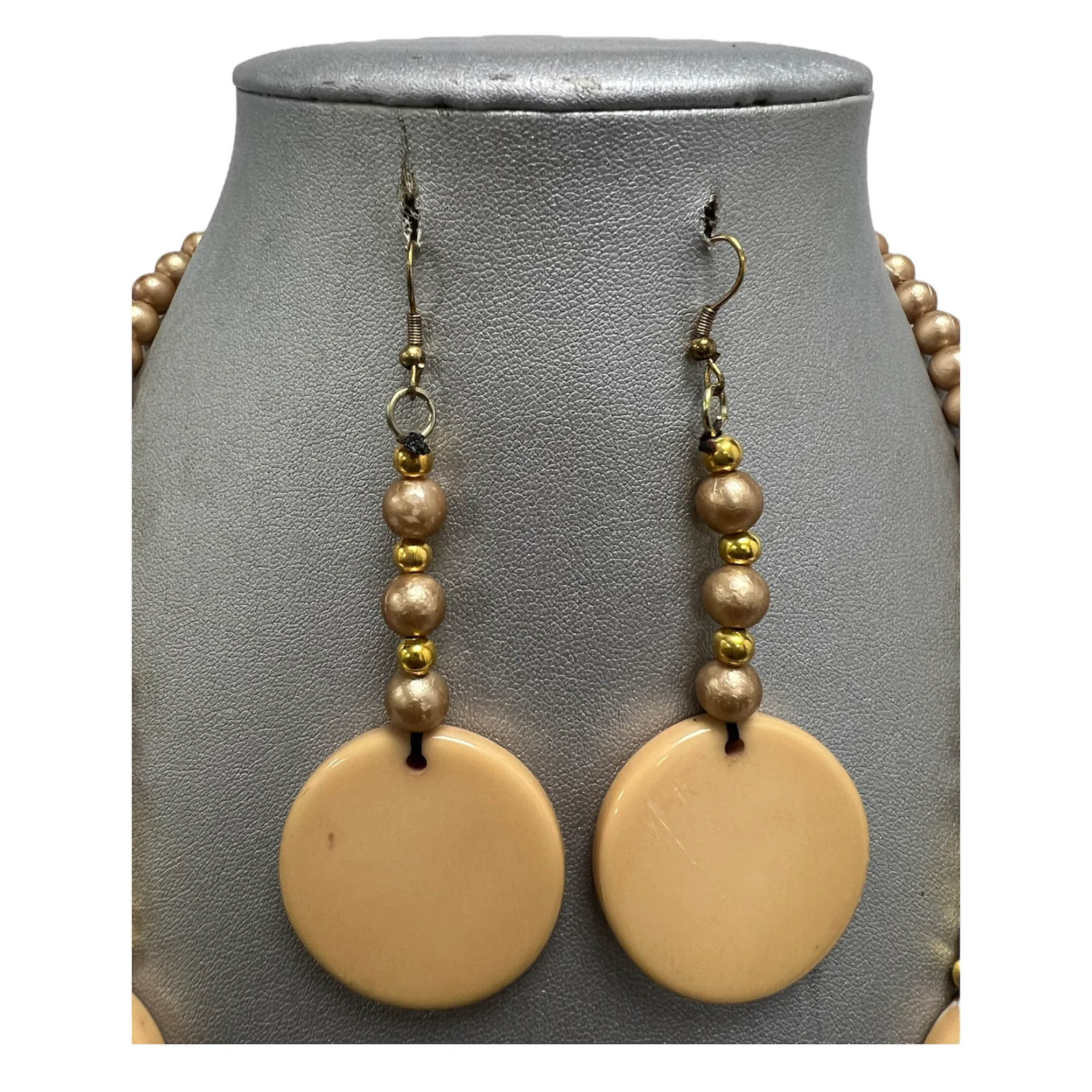 Women's Disc and Cowrie Shell Pendant Necklace Set