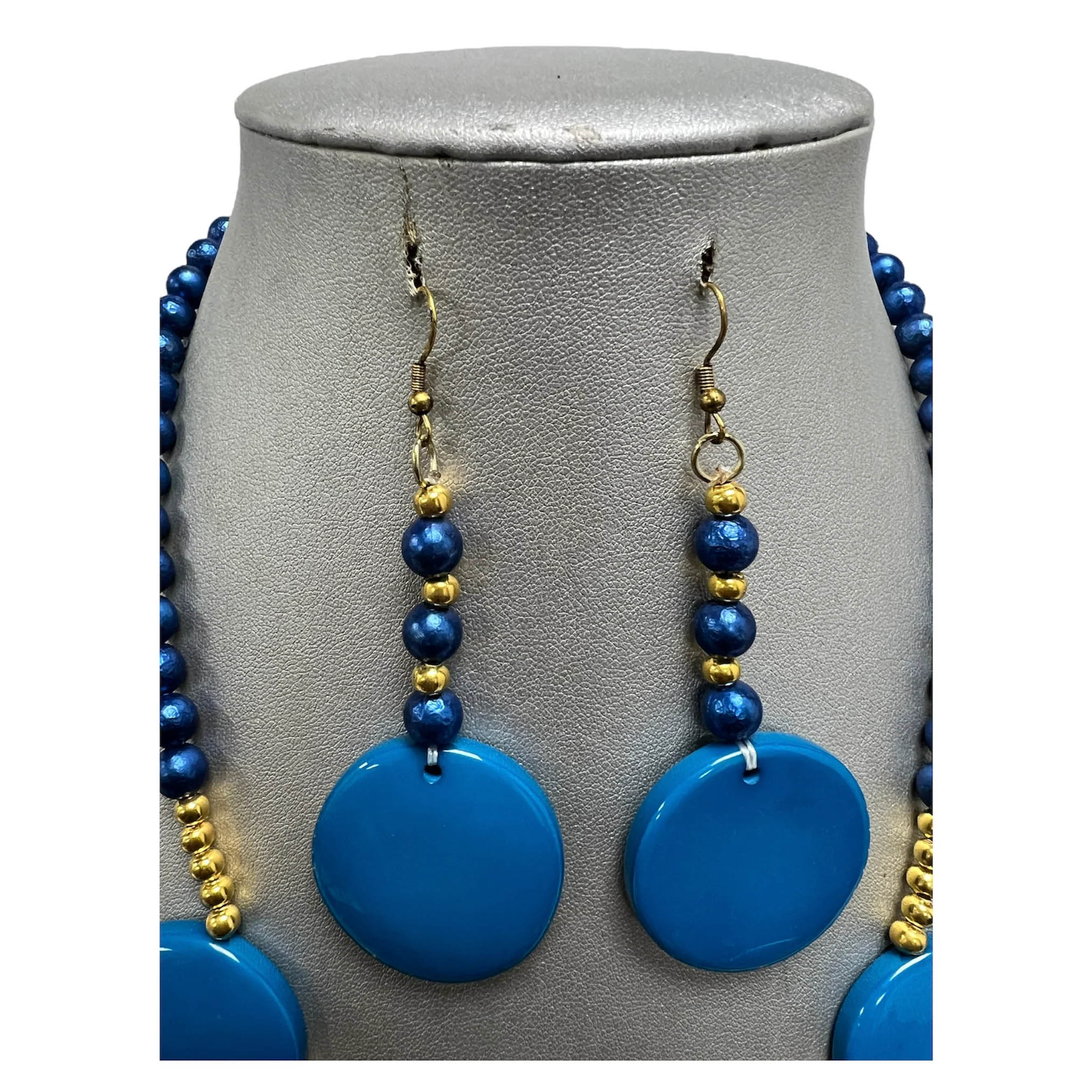 Women's Disc and Cowrie Shell Pendant Necklace Set