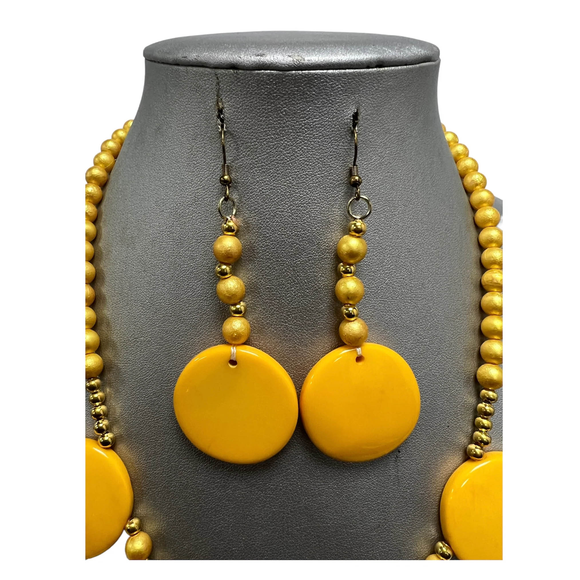 Women's Disc and Cowrie Shell Pendant Necklace Set